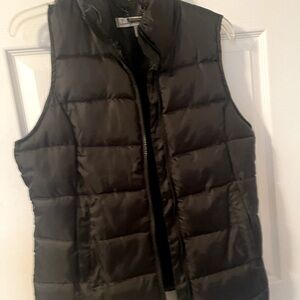 Women’s puffer vest